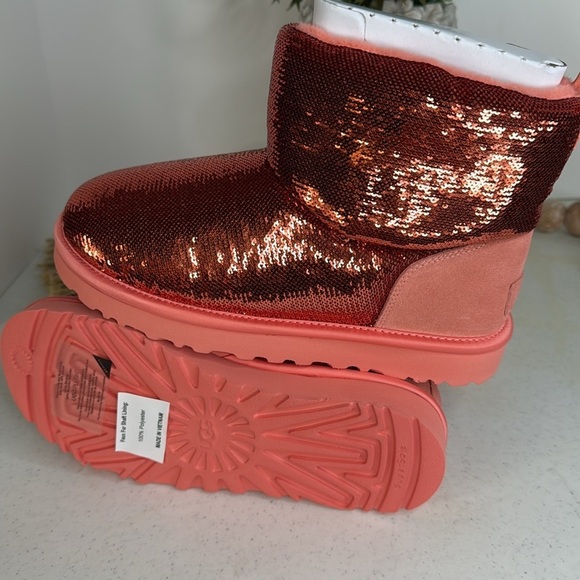 UGG CLASSIC MINI MIRROR BALL STARFISH PINK SEQUIN SUEDE WOMEN'S BOOTS 7 - Picture 9 of 12